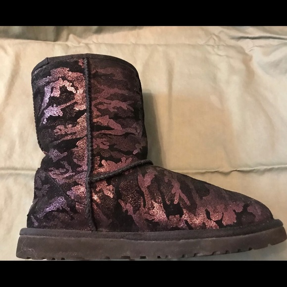 Ugg Australia Classic Short Pink Glitter Camo Boot - Picture 7 of 7